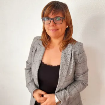 Dra. Andrea Vázquez Martínez