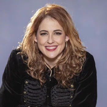 Dra. Ami Bondía Raga