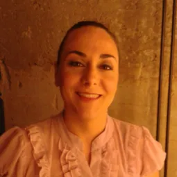 NOELIA CARBONELL.png