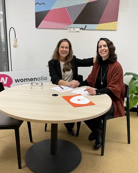 Acuerdo VIU y Womenalia