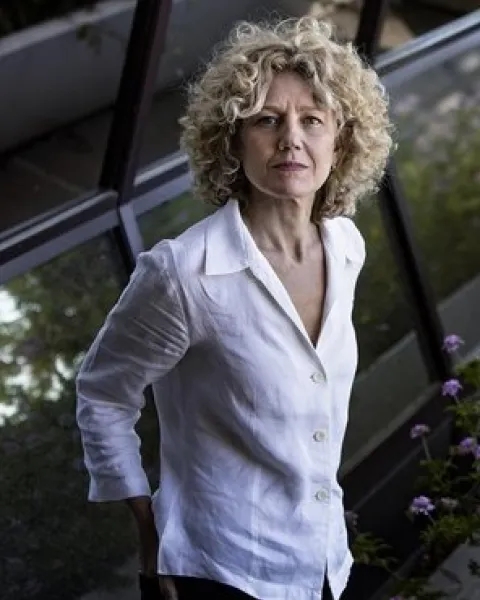 Imagen Portada Masterclass online: "CONVERSACIÓN CON ELENA RAMÍREZ, DIRECTORA DE SEIX BARRAL Y DEL ÁREA DE EDICIÓN INTERNACIONAL DEL GRUPO PLANETA"