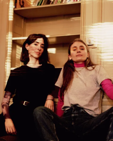 Imagen de Ana Garriga y Carmen Urbita