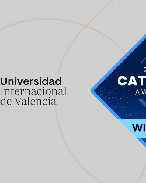 Composición con el logo de VIU y el logo de ganador de premios Catalyst 2026