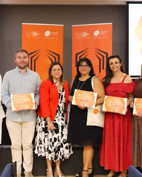 Entrega Premios EAL CV - Ganadores junto a autoridades