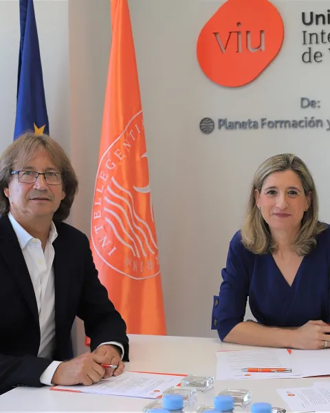 Firma convenio VIU Musical arts card
