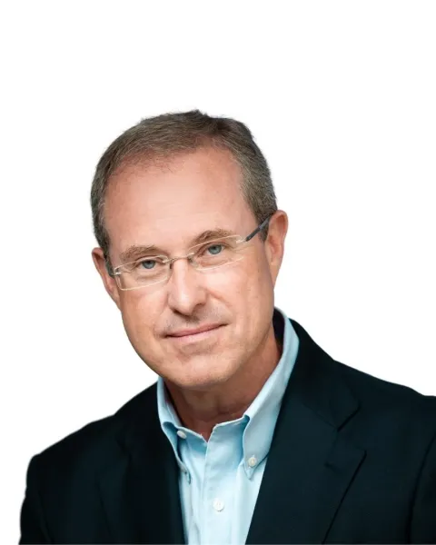 Matías Alonso Alumni VIU 
