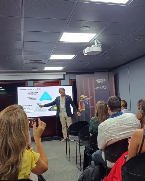 Participación VIU Macrorrueda 100 - Conferencia , José Octavio Zuluaga Rodríguez