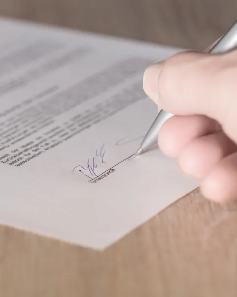 contract-1464917_1280.jpg
