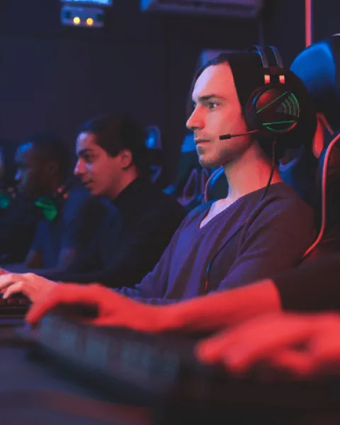 estudiar gestión esports-min.png