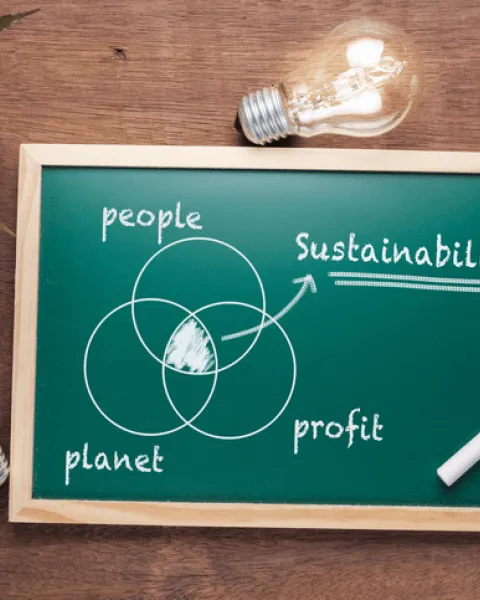 master economia (1).png
