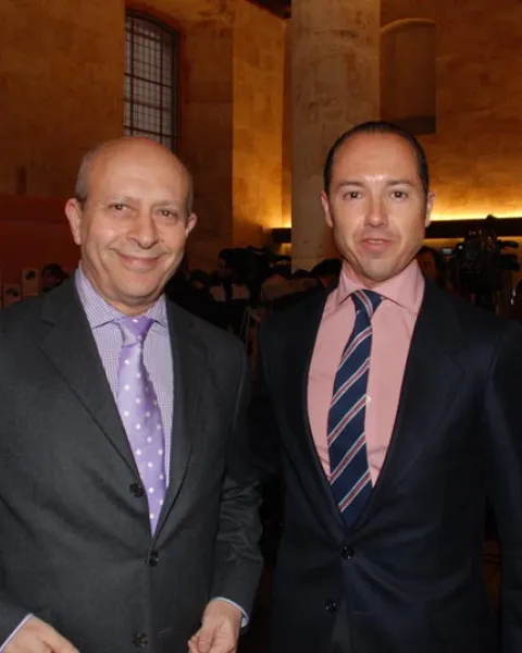 rector-VIU-ministro-educacion_800.jpg