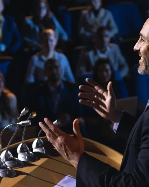 Imagen Portada De las campañas al gobierno: cómo se construye el poder político