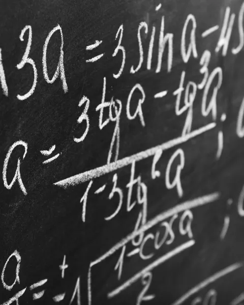 GRADO EN MATEMÁTICAS