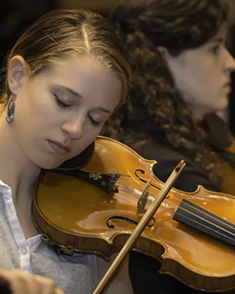 violin_student_eyes_closed.jpg
