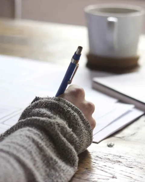 writing-828911_1920.jpg