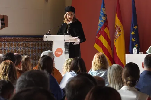 Dra. Eva María Giner Larza, rectora de VIU