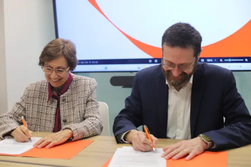 Convenio VIU Escuelas Católicas CV firma