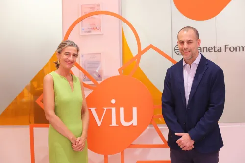 Julia Martínez, Decana de la Facultad de Ciencias Sociales y Jurídicas de VIU y Ángel Martínez, Senior Associate Manager de Michael Page Julia Martínez, Decana de la Facultad de Ciencias Sociales y Jurídicas de VIU y Ángel Martínez, Senior Associate Manager de Michael Page
