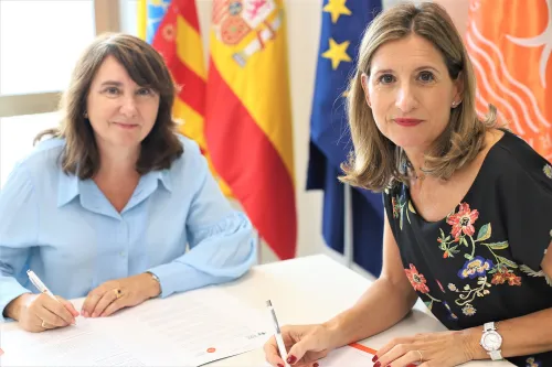 Convenio Farmamundi firma 2